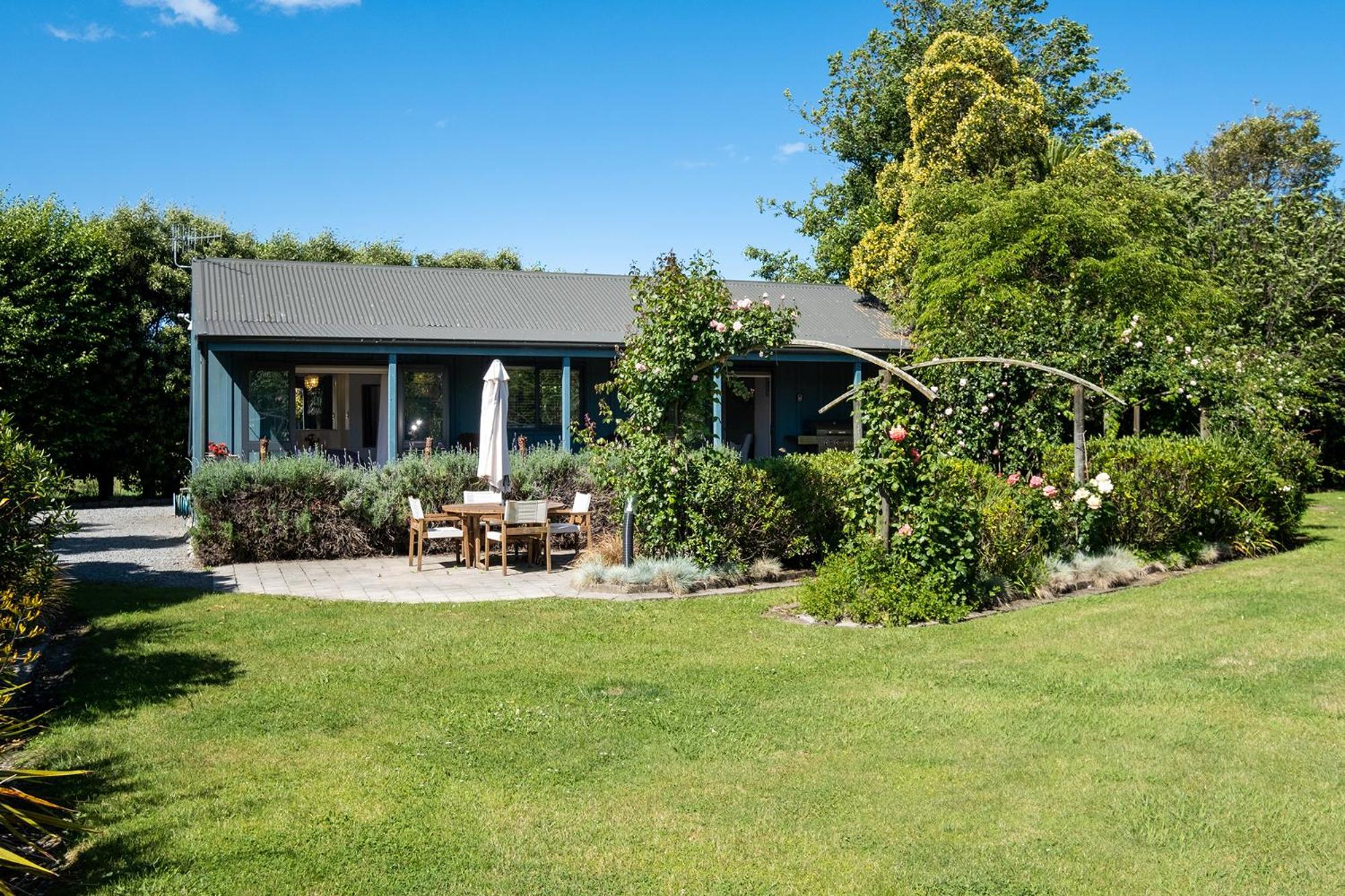 Lawn Cottages Clive Exteriér fotografie